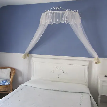 Hotel Au Vieux Logis 2*